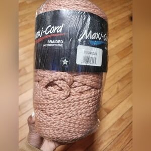 Macrame Maxi-Cord Braided Polypropylene 6MM 100 Yards TealFact Sealed
